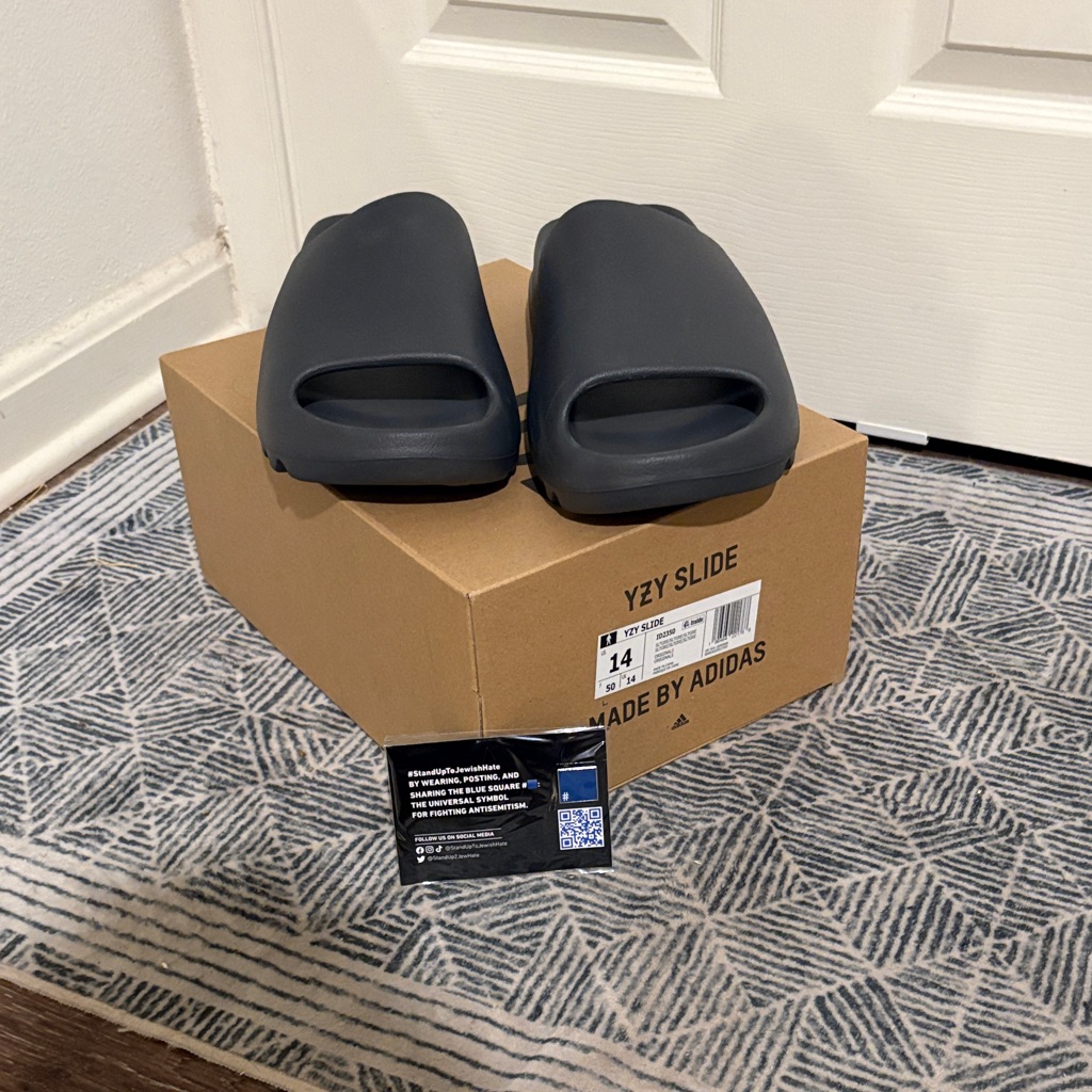 Adidas Yzy Slide In Dark Gray